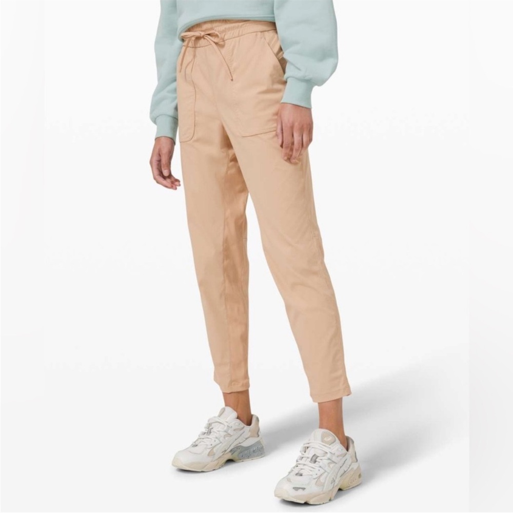 Lululemon Tan Joggers in size 12